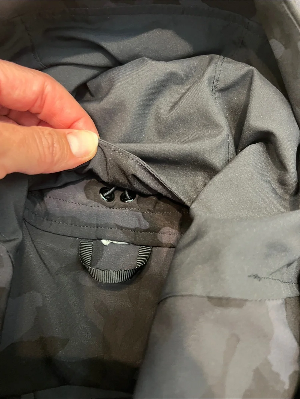 lululemon athletica lightweight hooded